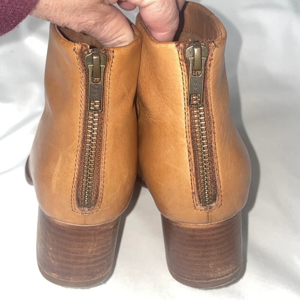 Seychelles Floodplain Ankle Boots - Women's Size 7 - In Tan Leather - Picture 9 of 12